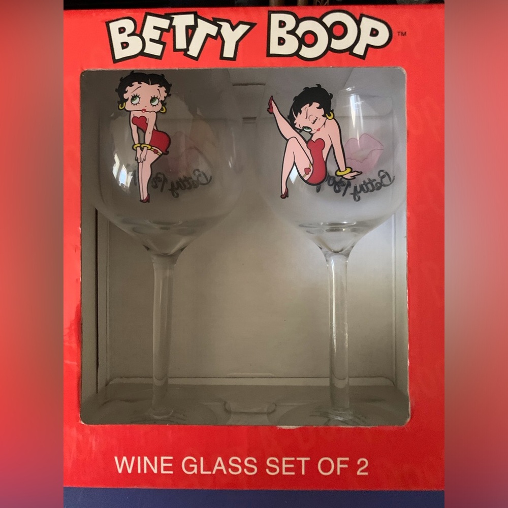Betty Boop Red Wine Glass Set